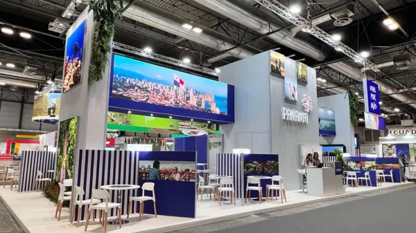 Globalna współpraca - stoisko Panama na targach FITUR